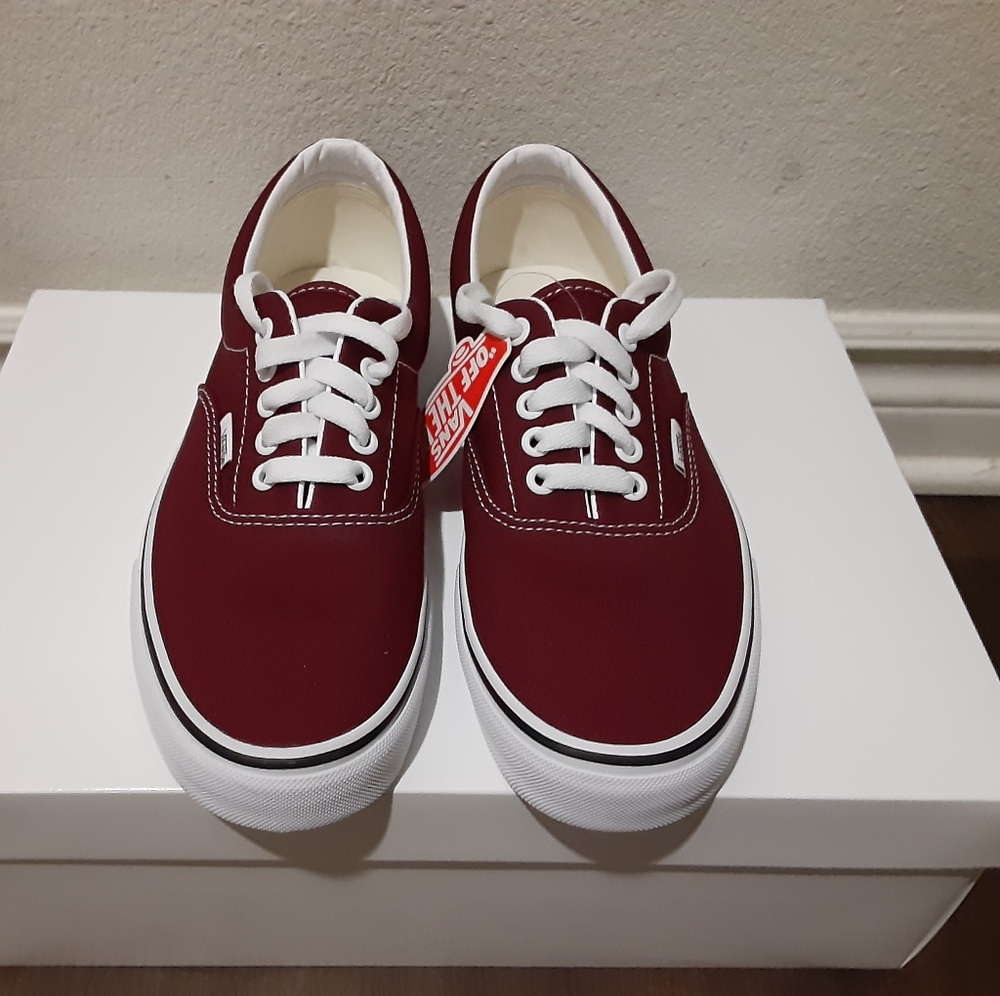 Vans - Picture 2 of 4